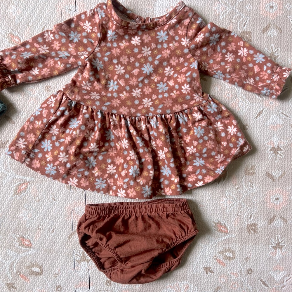 Carters NB Outfit